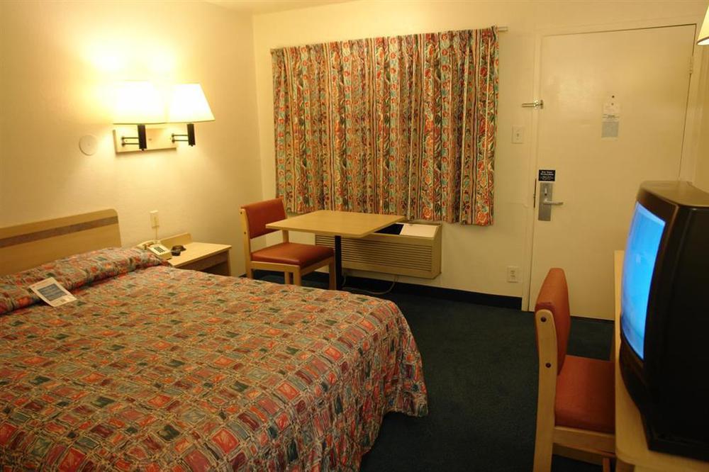 Motel 6-College Station, Tx - Bryan Quarto foto